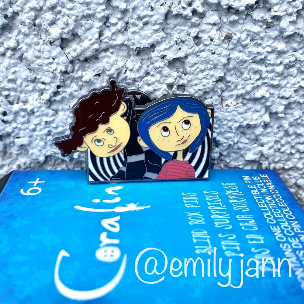 Coraline🌒Pin